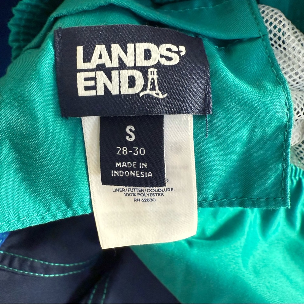 Lands’ End Men’s Colorblock‎ Swim Trunks
Size S (28–30) - Picture 2 of 9